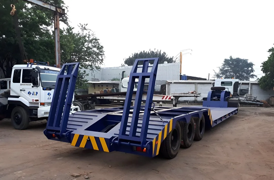 Karoseri Lowbed Trailer