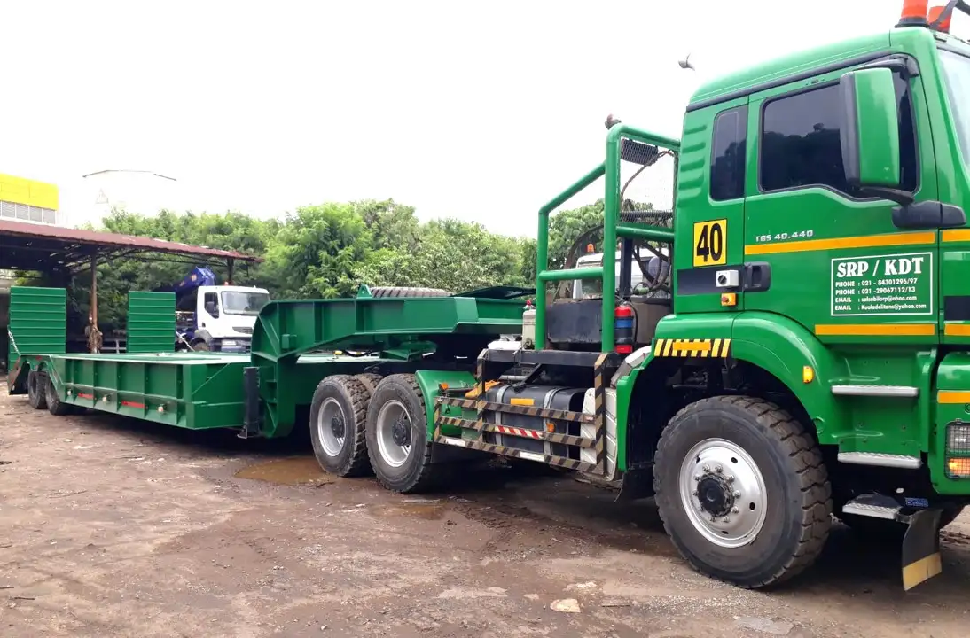 karoseri lowbed trailer 2 axle fix goosneck flatbed type