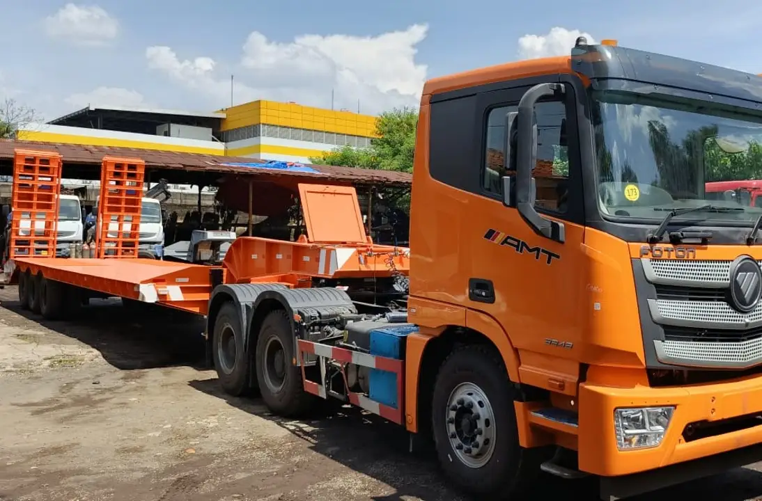 karoseri lowbed trailer 3 axle fix goosneck flatbed type