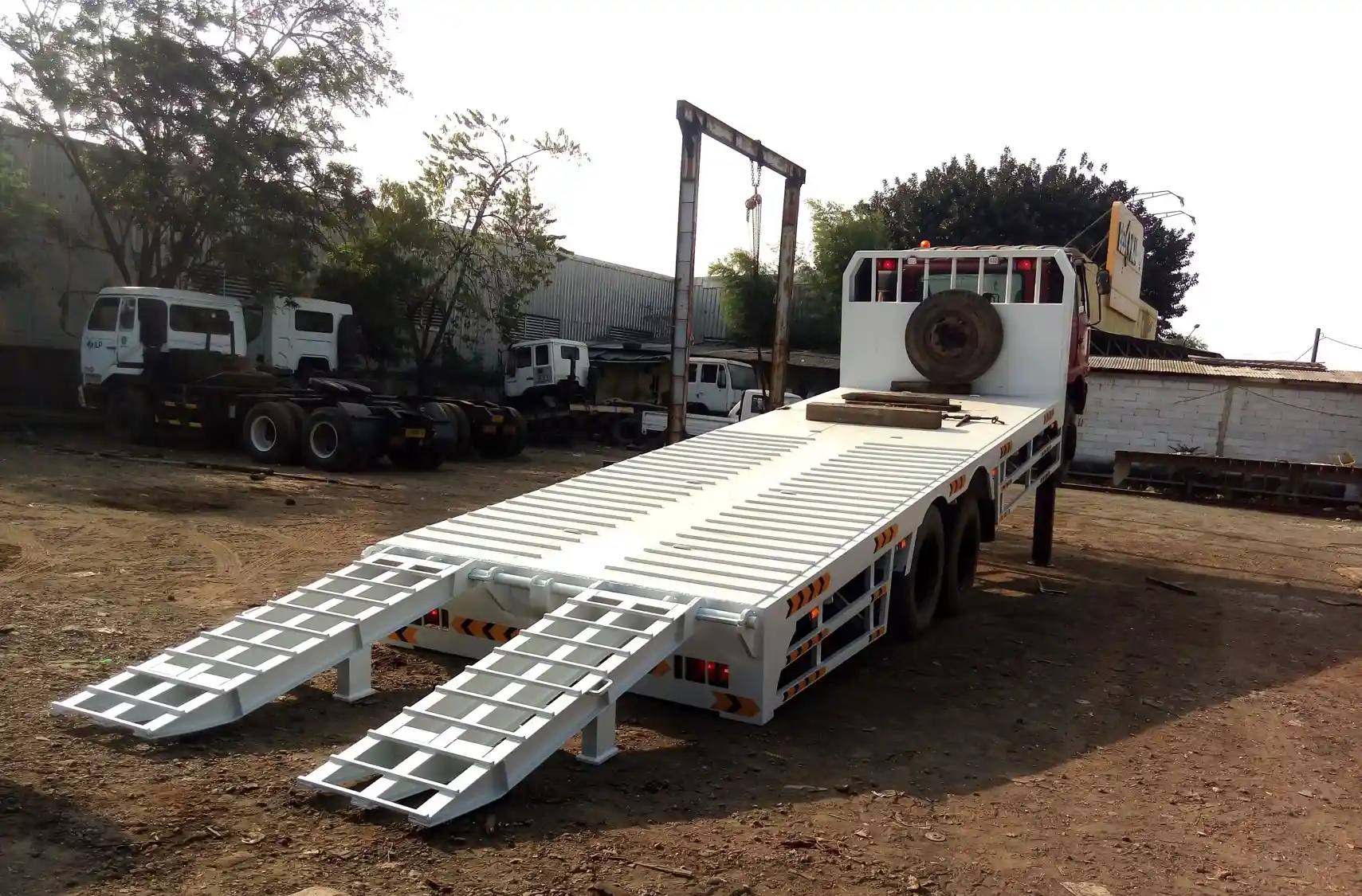 Heavy Duty Vehicle Self Loader Truck