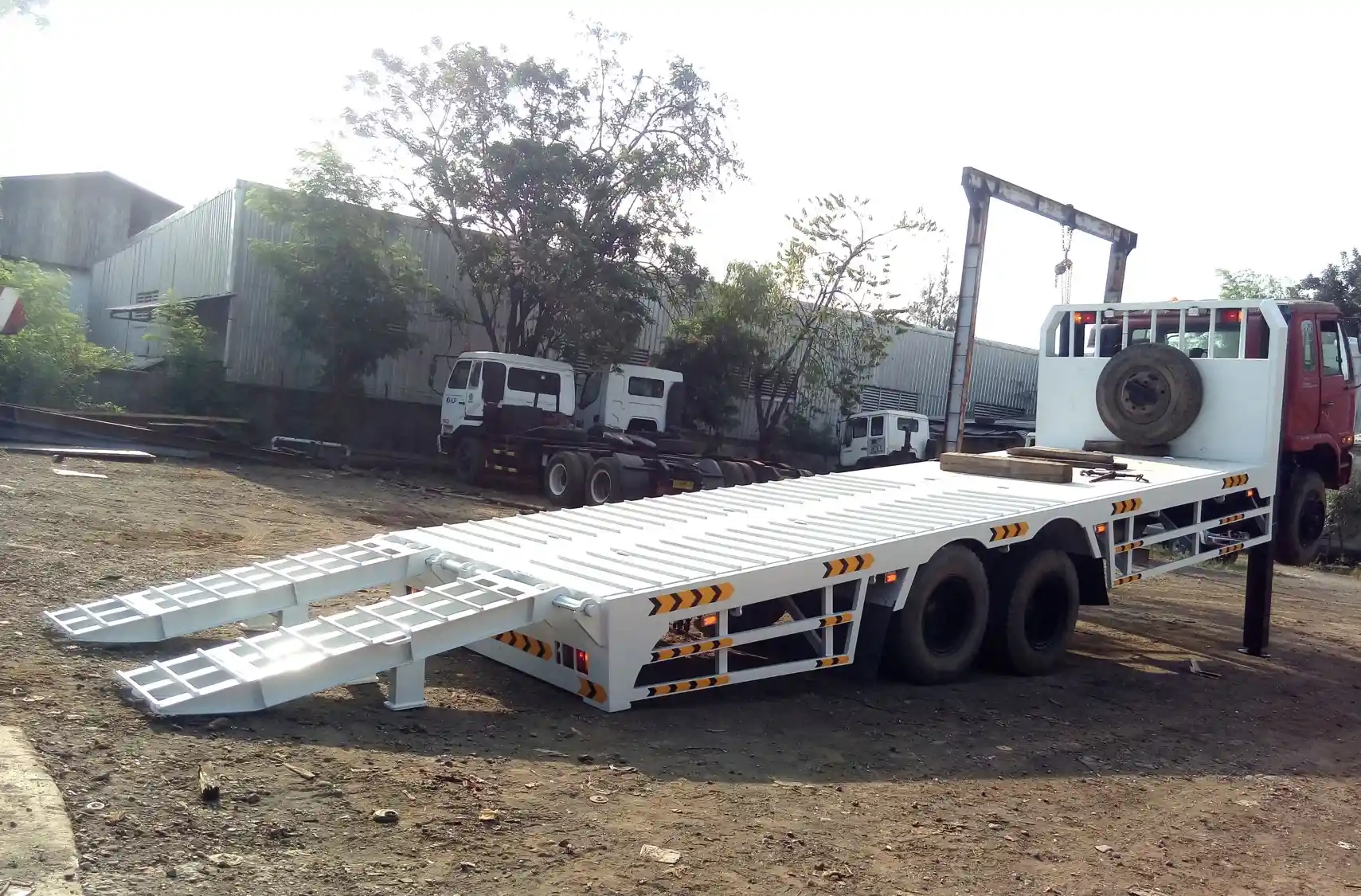 Heavy Duty Vehicle Self Loader Truck